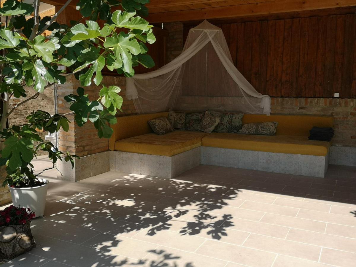 Nyugalomsziget Villa Kotcse Dış mekan fotoğraf
